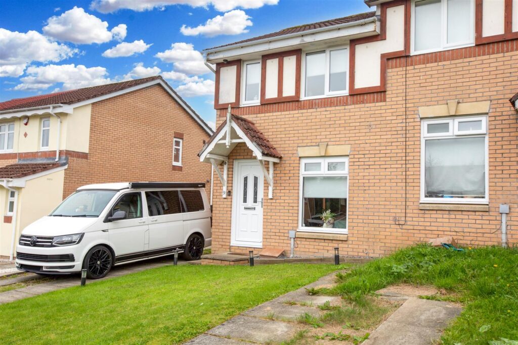 Underwood Drive, Newmains, Wishaw