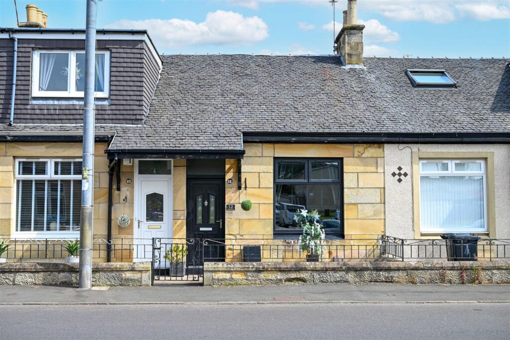 Hareleeshill Road, Larkhall